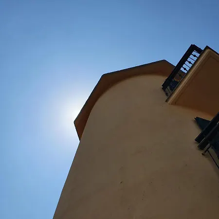 Il Granaio Del Pavone Farm stay *